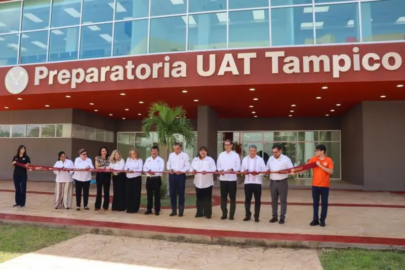 Reconoce Américo Villarreal calidad y pertinencia de la nueva Prepa UAT Tampico 