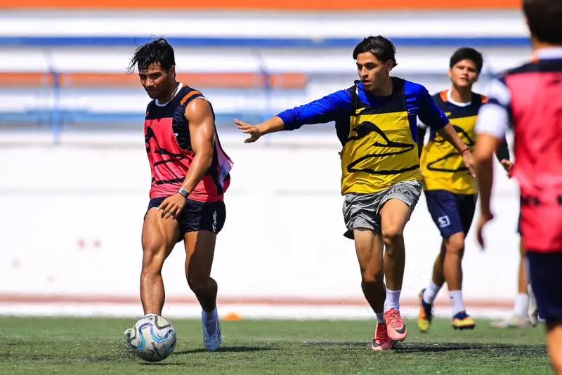 APUNTAN JUVENILES A TRIUNFO DE ARRANQUE