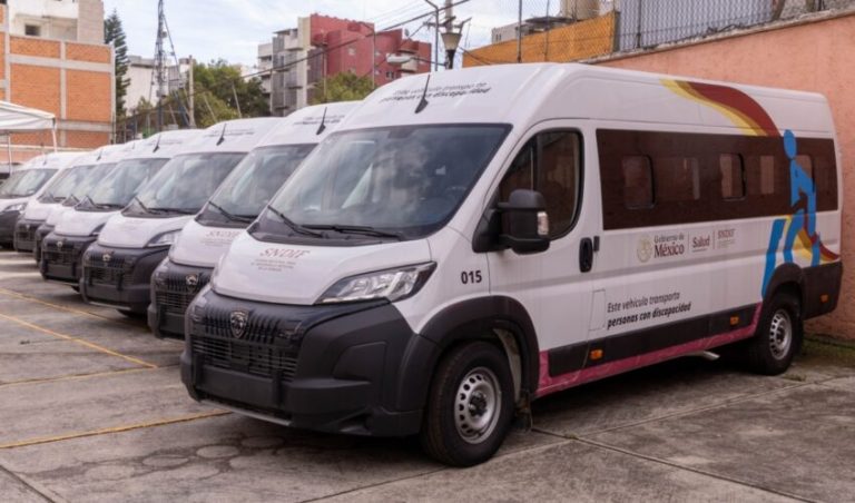 Recibe DIF Tamaulipas tres vehículos adaptados para fortalecer atención a personas con discapacidad