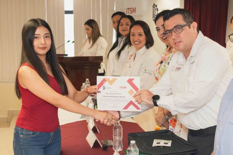 Premia Fundación Pantaleón la excelencia académica de estudiantes del Tecnológico de El Mante