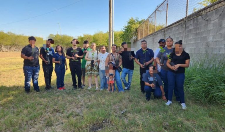 Reforestación y creación de un huerto urbano unen comunidades para prevenir el delito en Reynosa y Matamoros