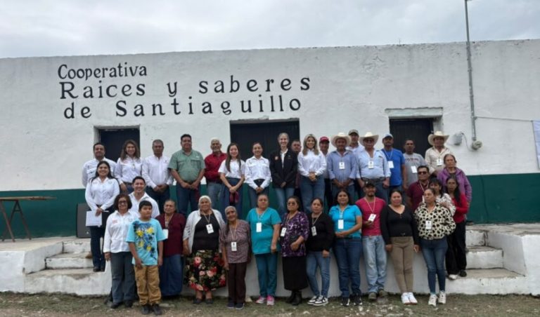 Impulsan Secretaría de Economía y UAT el aprovechamiento del laurel para fortalecer emprendimientos en Jaumave