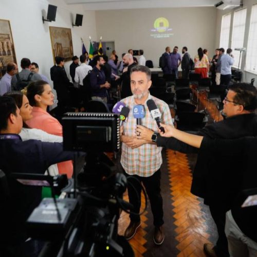 Prefeito Léo Moraes realiza primeira reunião semanal de gestão e apresenta projetos prioritários para Porto Velho